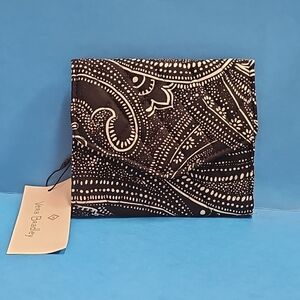 NWT Vera Bradley RFID Mini Tri-Fold Wallet in Black & white Stellar Paisley